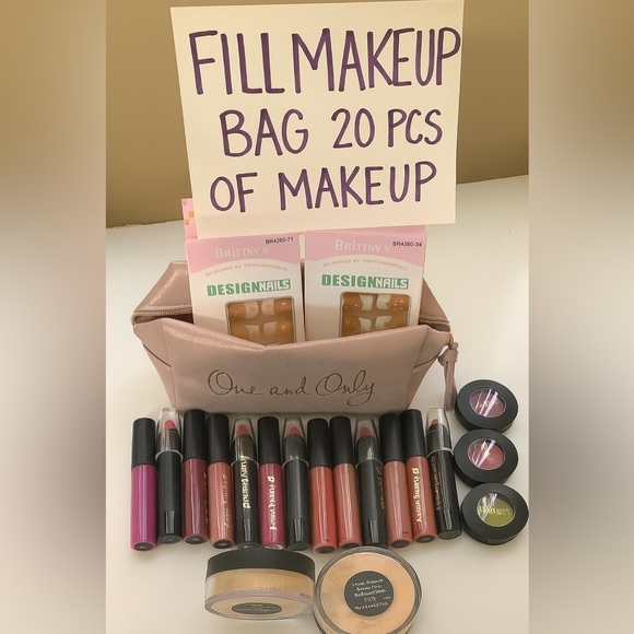 Zuliana Make Up 20pcs & Elizabeth Arden Make Up Bag As Shown. New - Picture 1 of 1